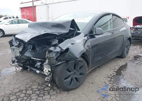 2024 Tesla Model Y Long Range Dual Motor All-Wheel Drive/Rwd from USA, damaged, VIN 7SAYGDED6RF102745